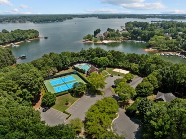 Outstanding amenities in Sailview in Denver/Lake Norman